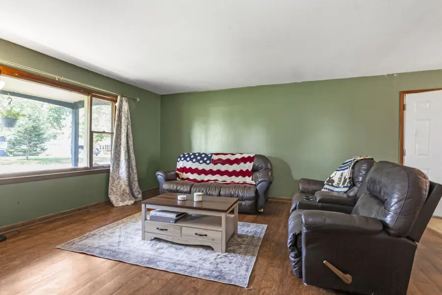 891 E Daffodil Ln, Beloit, WI 53511 - #3