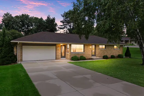 13501 W Dakota St, New Berlin, WI 53151