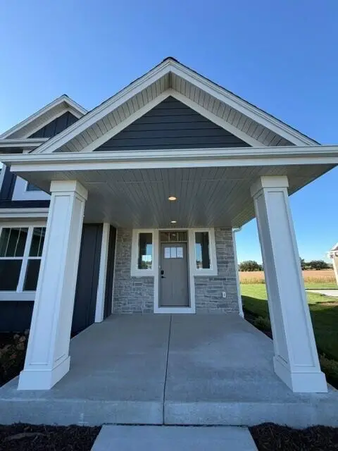 509 Talbots Woods Dr, Dousman, WI 53118 - #2