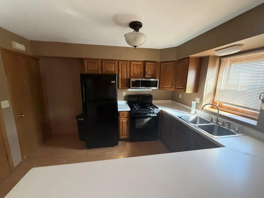 1505 Oxford Ln, Mount Pleasant, WI 53406 - #3
