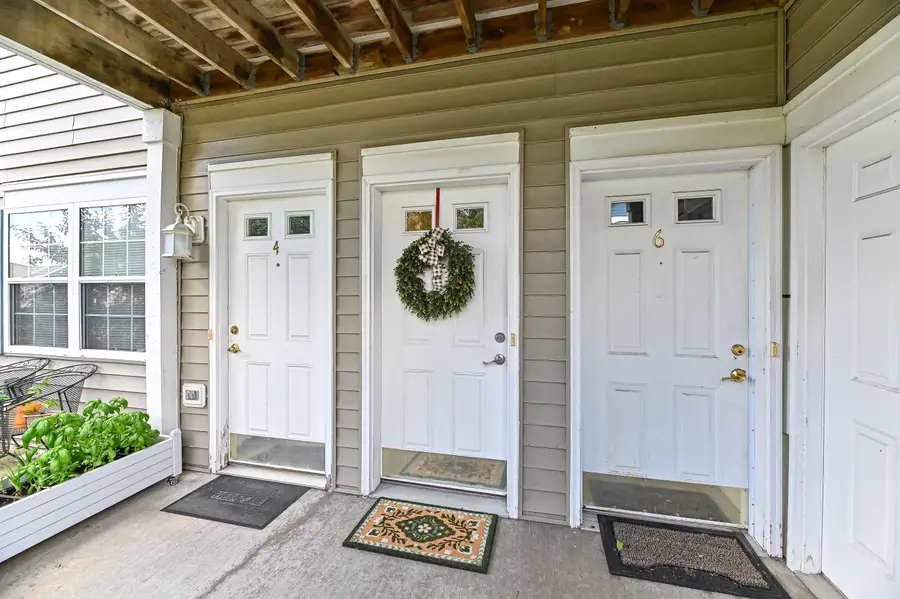 7984 N 107th St, Milwaukee, WI 53224 - #2