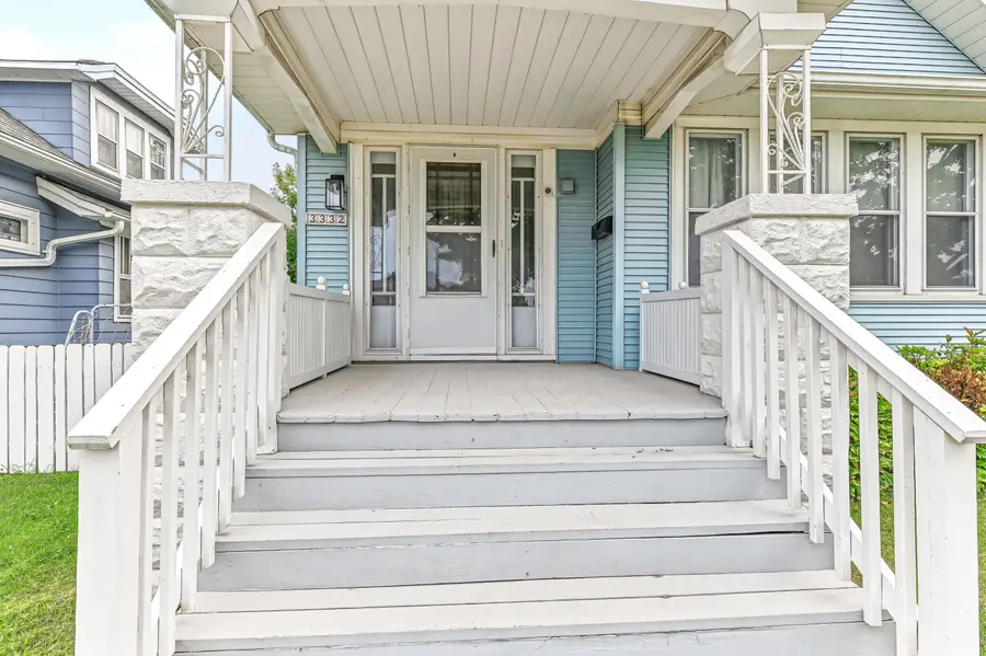 3332 S 9th Pl, Milwaukee, WI 53215 - #3