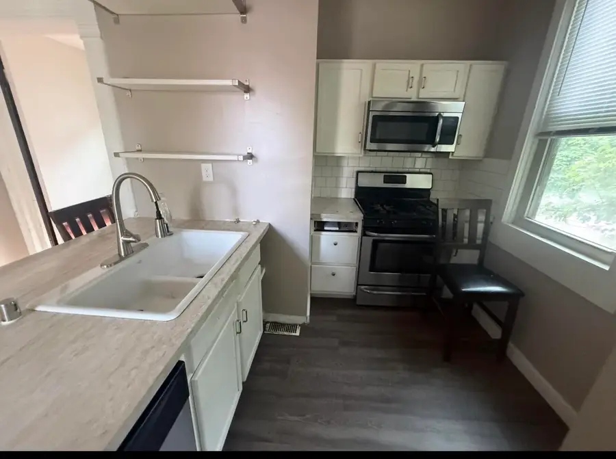 2137 W Pierce St, Milwaukee, WI 53204 - #3
