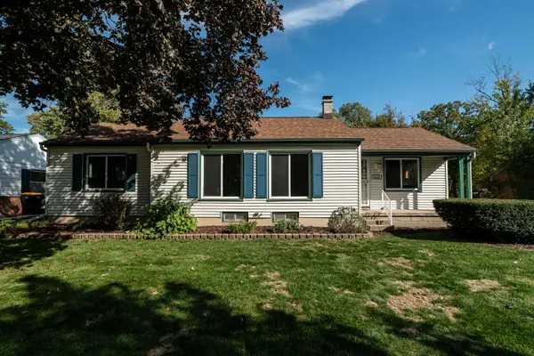 4550 N 103rd St, Wauwatosa, WI 53225