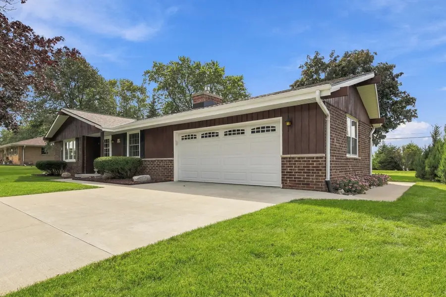 W174N9847 Wendy Ln, Germantown, WI 53022 - #3