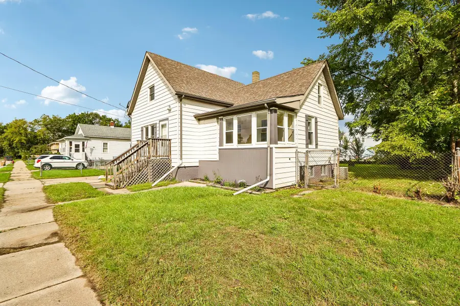 924 44th St, Kenosha, WI 53140 - #3