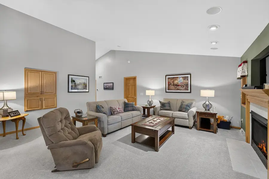 520 Green Valley Dr, Mount Pleasant, WI 53406 - #3