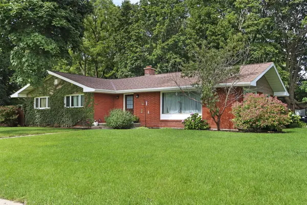 230 Devils Ln, Walworth, WI 53184