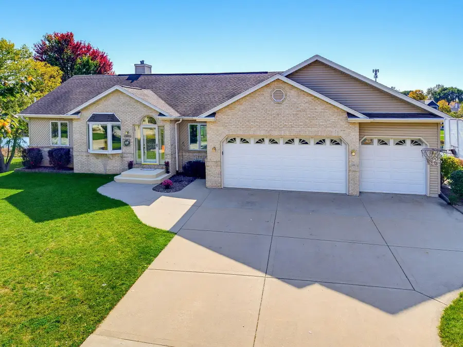 3681 W Jerelin Dr, Franklin, WI 53132 - #2