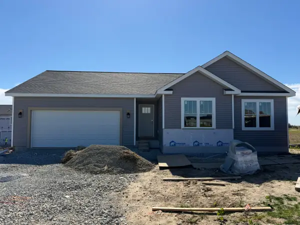 1233 Edge Field Ct, Watertown, WI 53094