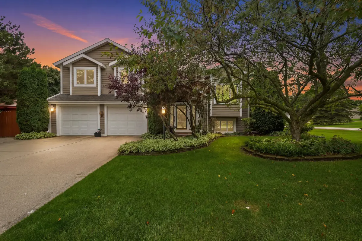 5337 Bluebell Ct, Sheboygan, WI 53083 - #1