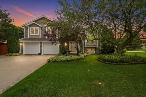5337 Bluebell Ct, Sheboygan, WI 53083