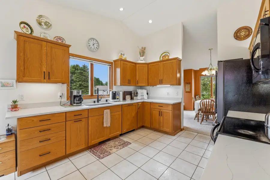 5337 Bluebell Ct, Sheboygan, WI 53083 - #2
