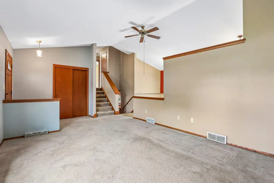9329 W Fairlane Ct, Milwaukee, WI 53224 - #3