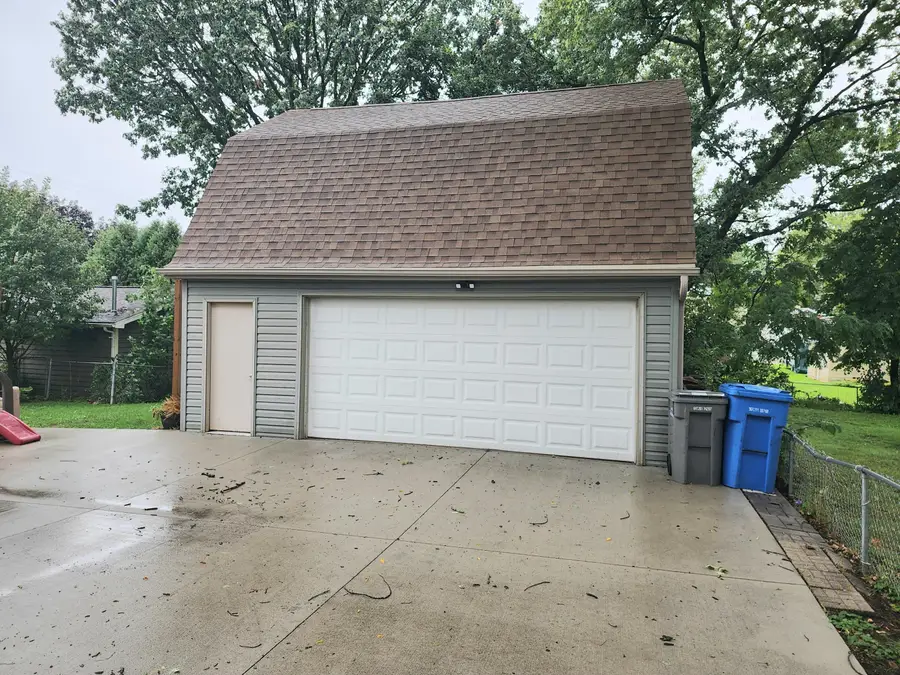 706 S 9th St, Watertown, WI 53094 - #2