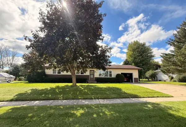 613 Buwalda Dr, Waupun, WI 53963