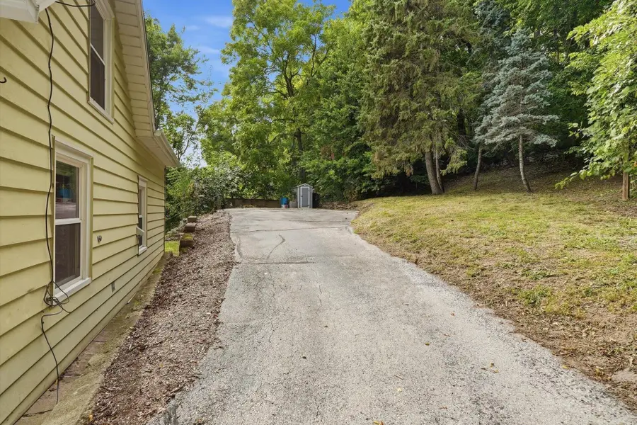 634 E North St, Waukesha, WI 53188 - #2