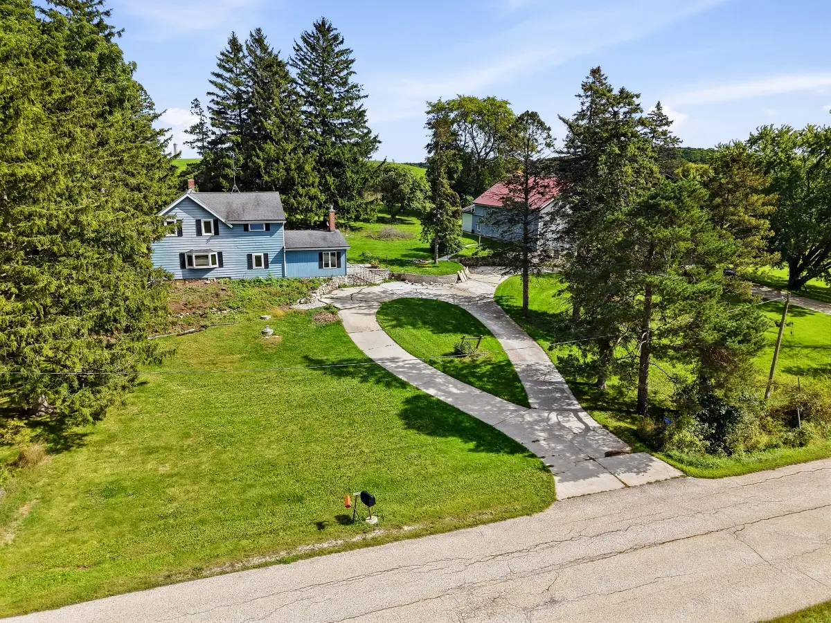 N9263 Willow Rd, Herman, WI 53020 - #1