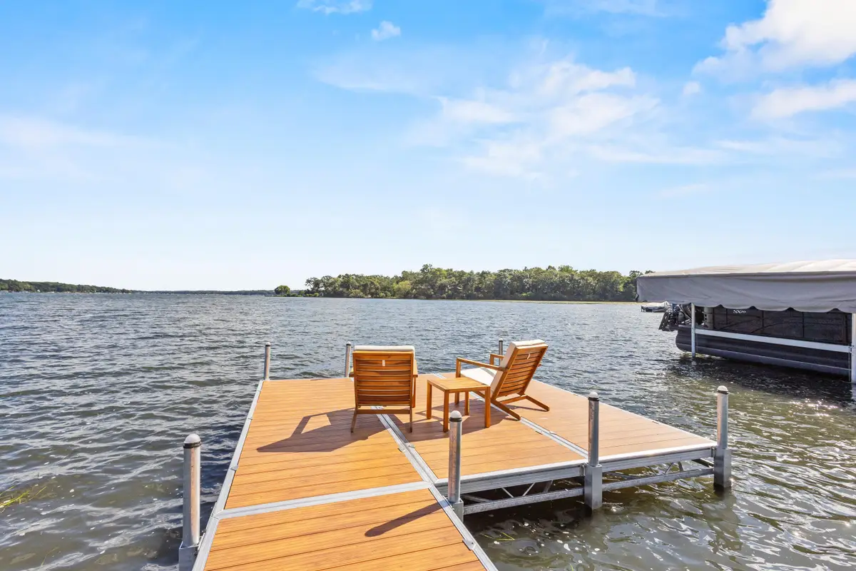 3906 Country Lane Dr, Delavan, WI 53115 - #1