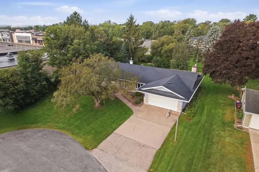 710 Krueger Ct, Onalaska, WI 54650 - #2