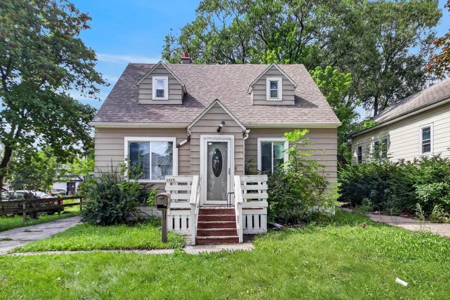 5929 N 37th St, Milwaukee, WI 53209 - #2