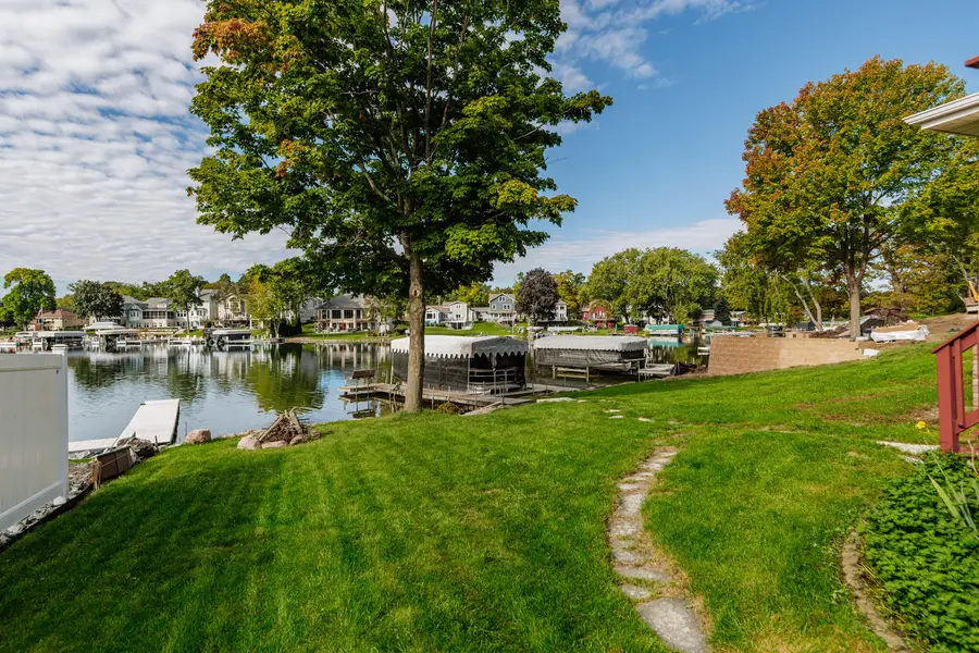 W186S7577 Kingston Dr, Muskego, WI 53150 - #3