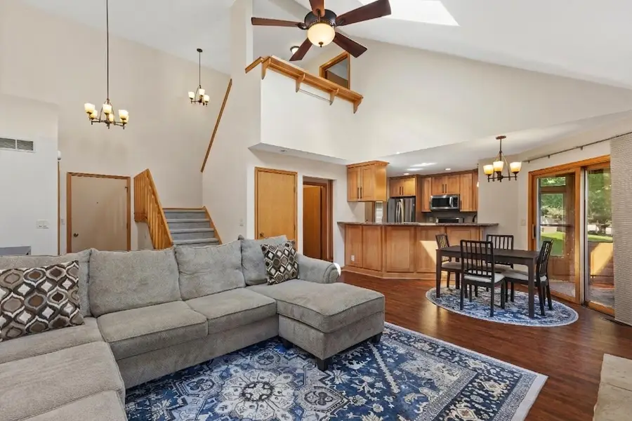 W232N6140 Teakwood Ct, Sussex, WI 53089 - #3