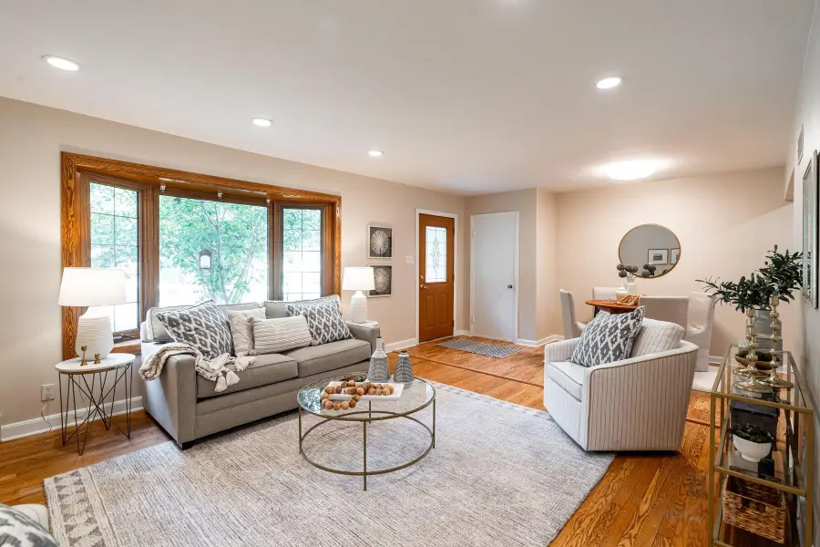 3278 N 106th St, Wauwatosa, WI 53222 - #2