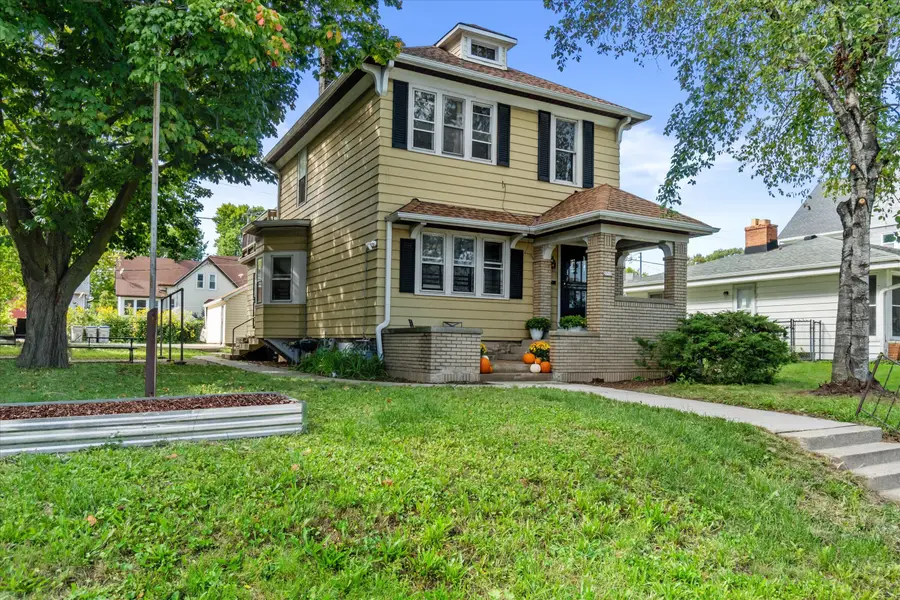 2715 N Humboldt Blvd, Milwaukee, WI 53212 - #3