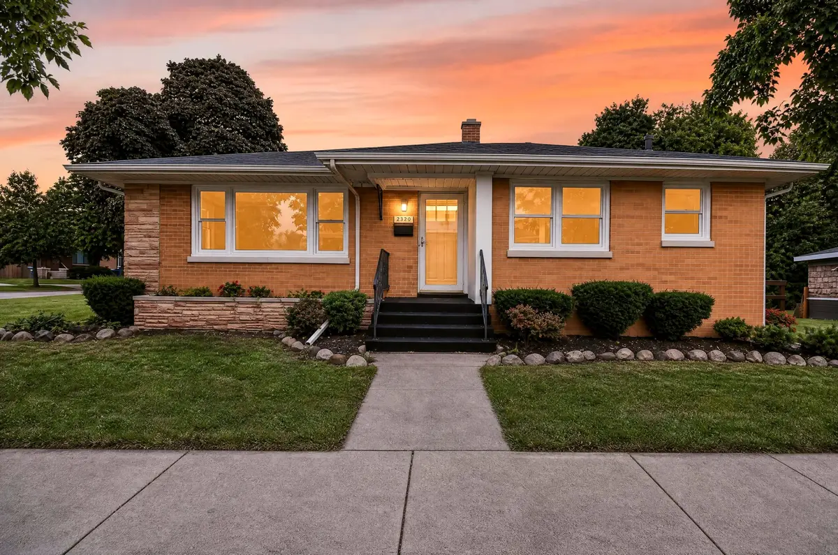 2320 51st St, Kenosha, WI 53140 - #1