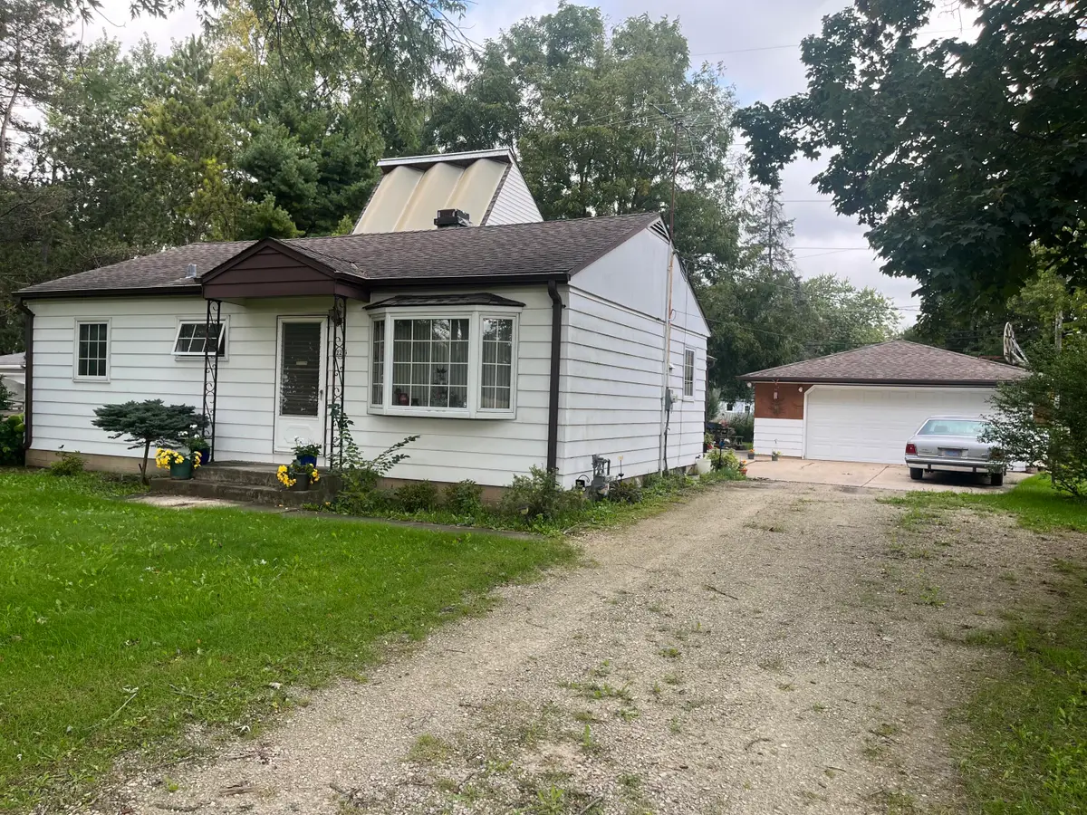 1224 E Alan Rd, Oak Creek, WI 53154 - #1