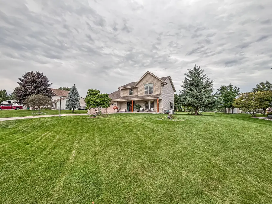 N73W15494 Paseo Ln, Menomonee Falls, WI 53051 - #2