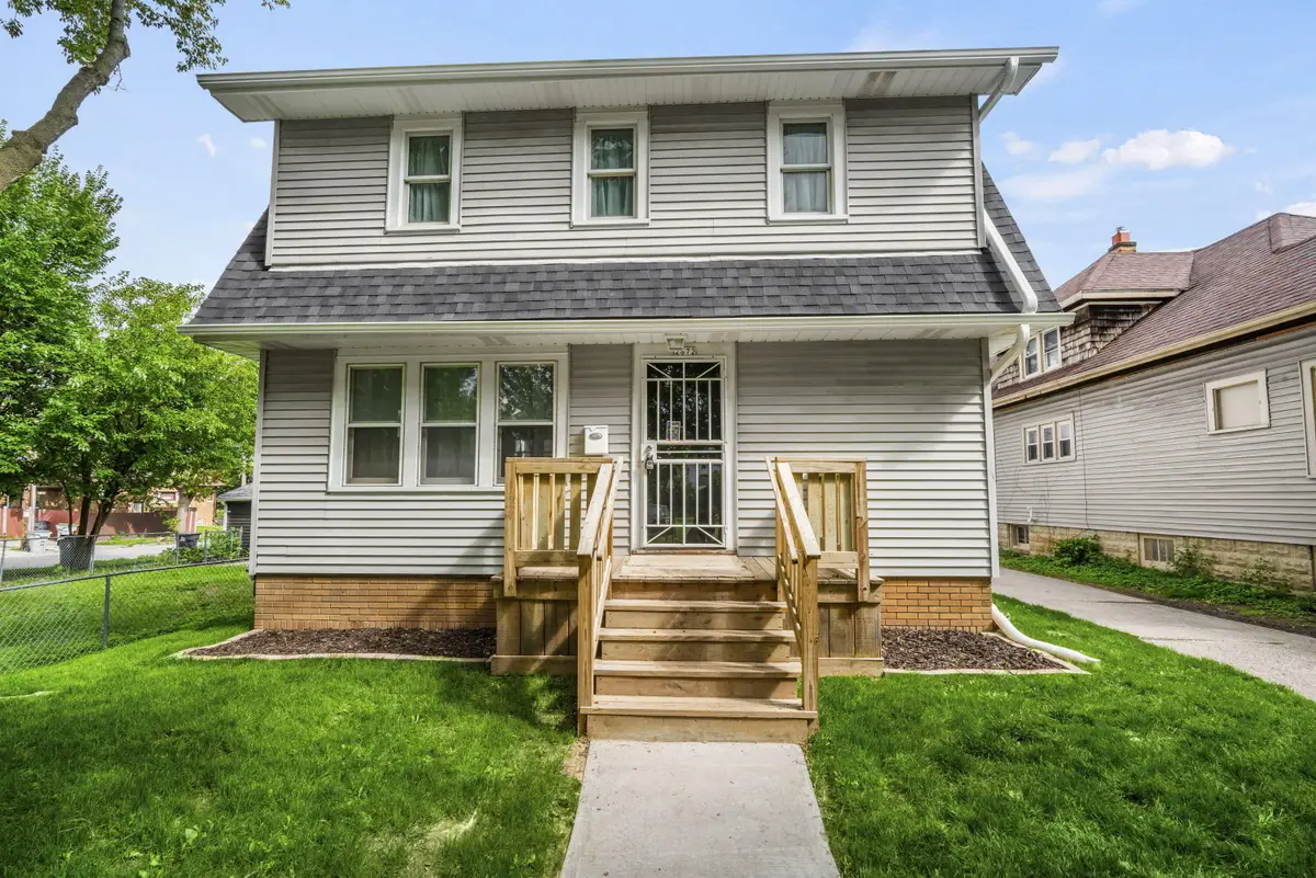2872 N 58th St, Milwaukee, WI 53210 - #1