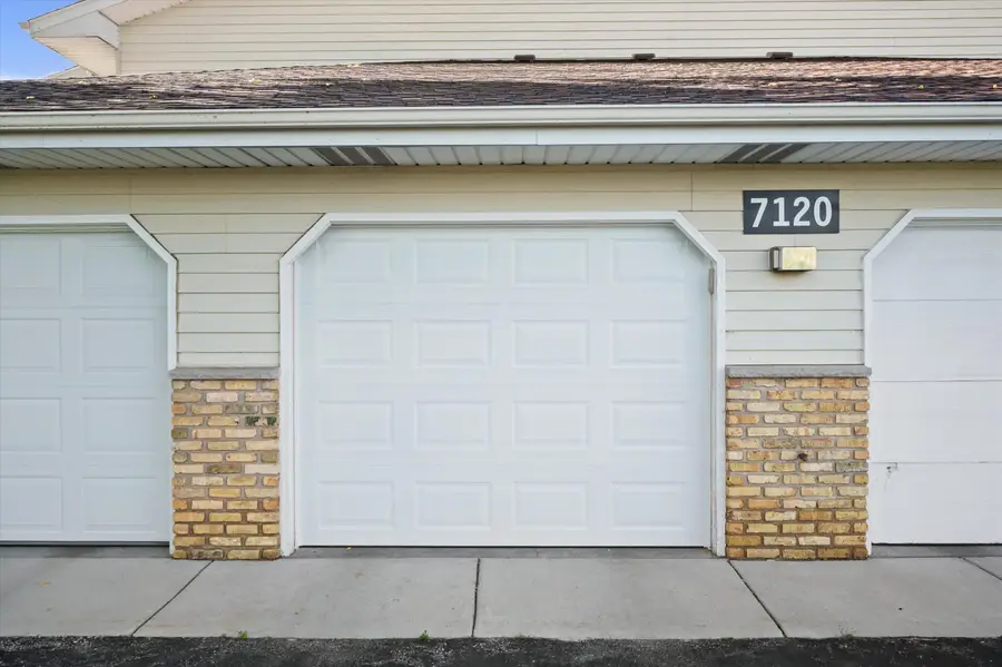 7120 Mariner Dr, Mount Pleasant, WI 53406 - #2