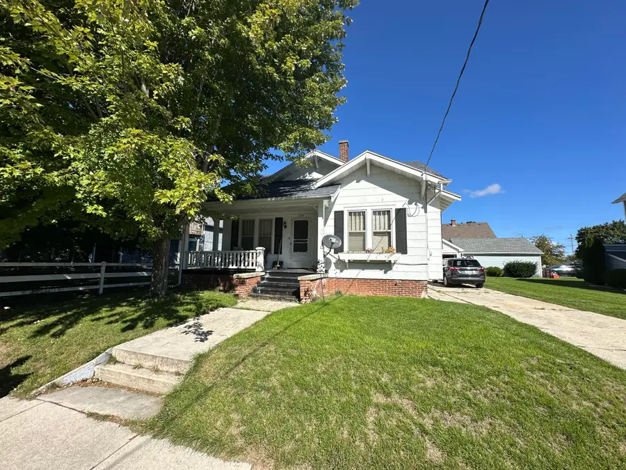 2108 New York Ave, Manitowoc, WI 54220 - #2