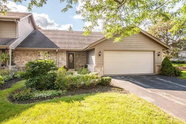 3775 Yukon Rd, Brookfield, WI 53045