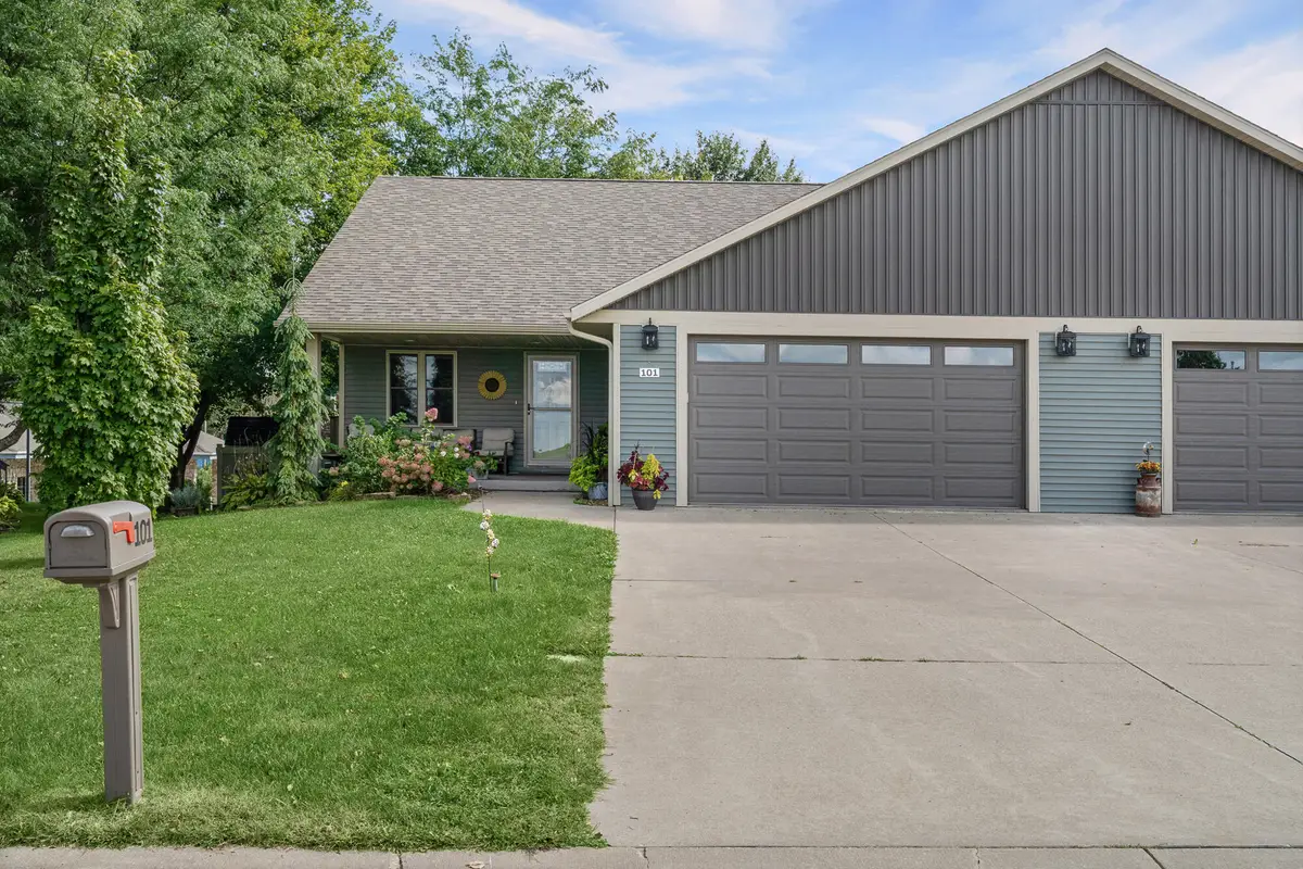 101 Sunflower St, Westby, WI 54667 - #1