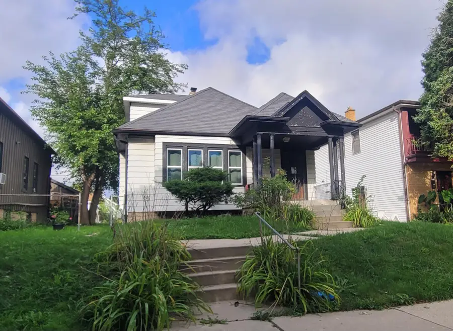 4343 N 17th St, Milwaukee, WI 53209 - #2
