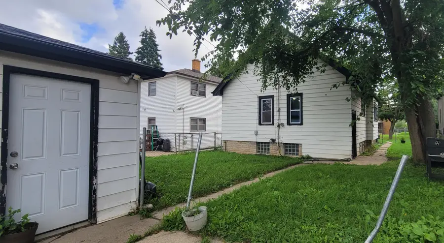 4343 N 17th St, Milwaukee, WI 53209 - #3