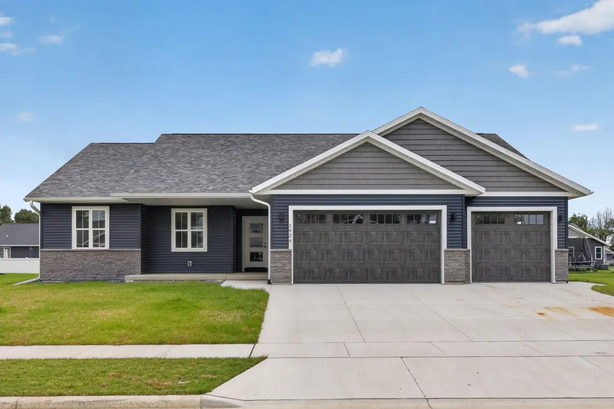 1924 London St, Holmen, WI 54636 - #1