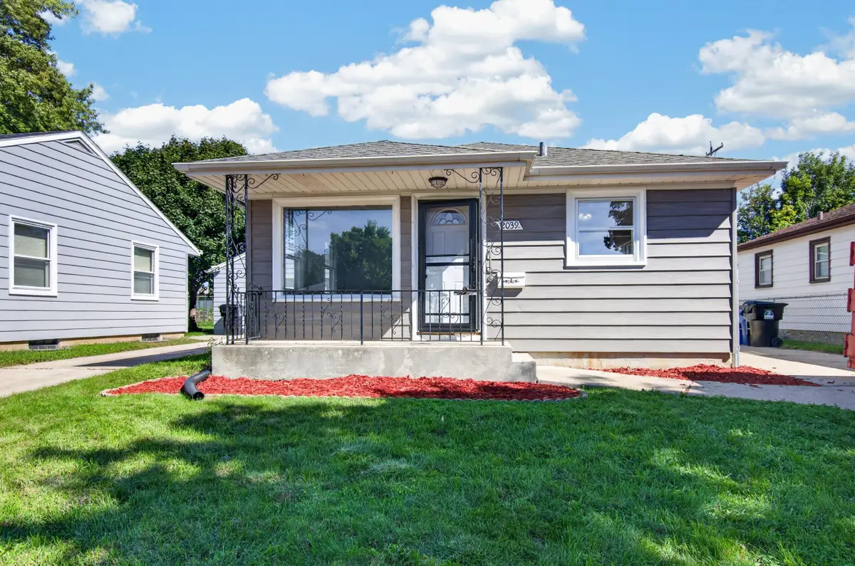2039 Wustum Ave, Racine, WI 53404 - #1