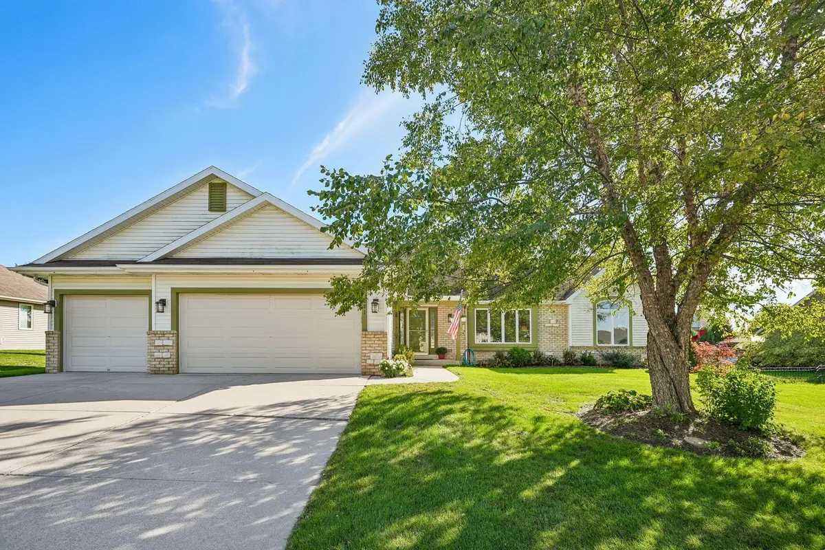 281 Louvain Ln, Belgium, WI 53004 - #1