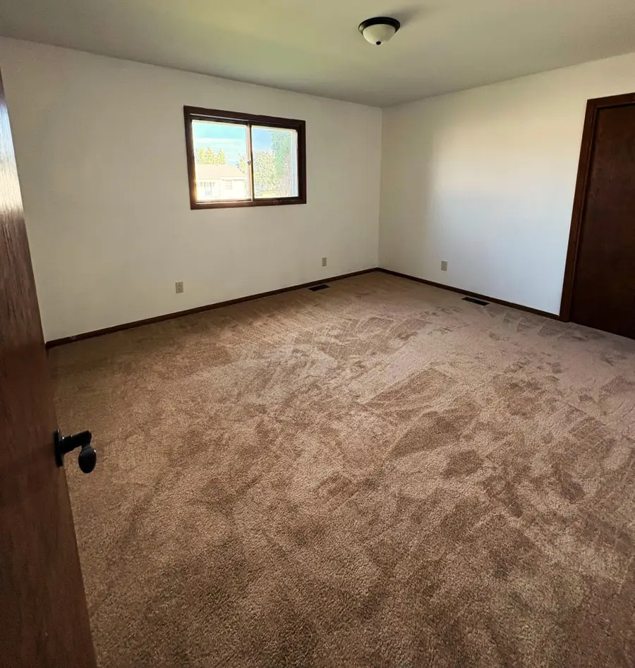 309 S Klein Dr, Waunakee, WI 53597 - #3