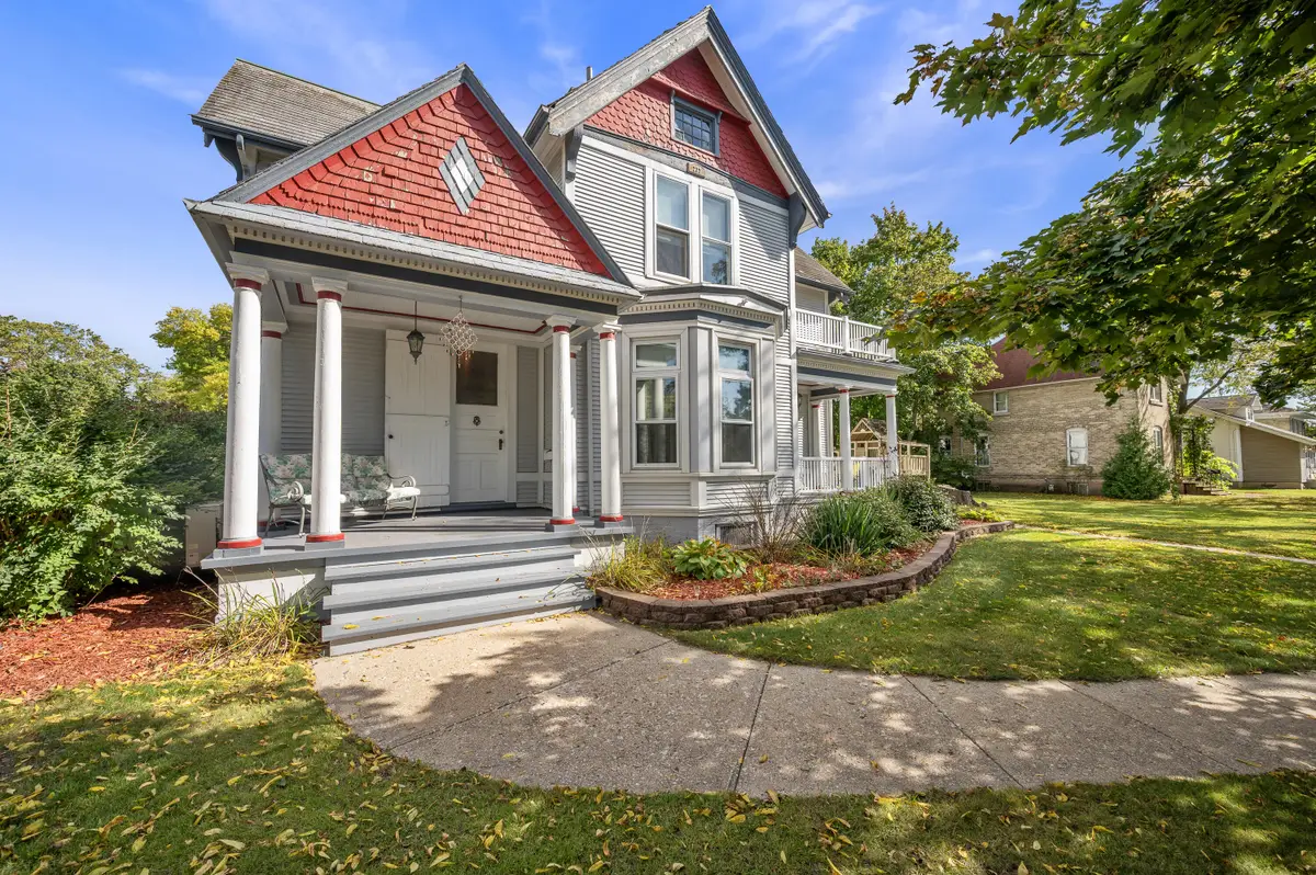 232 N West Ave, Jefferson, WI 53549 - #1