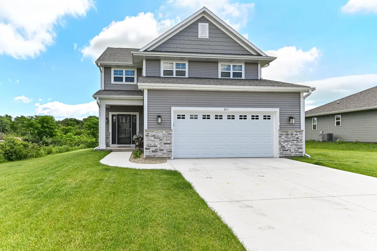 611 Hunter Dr, Mount Pleasant, WI 53406 - #1