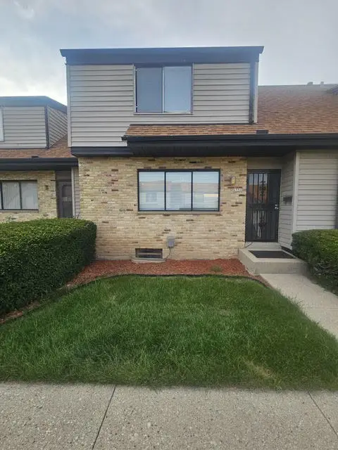 6556 N Bourbon St, Milwaukee, WI 53224 - #1