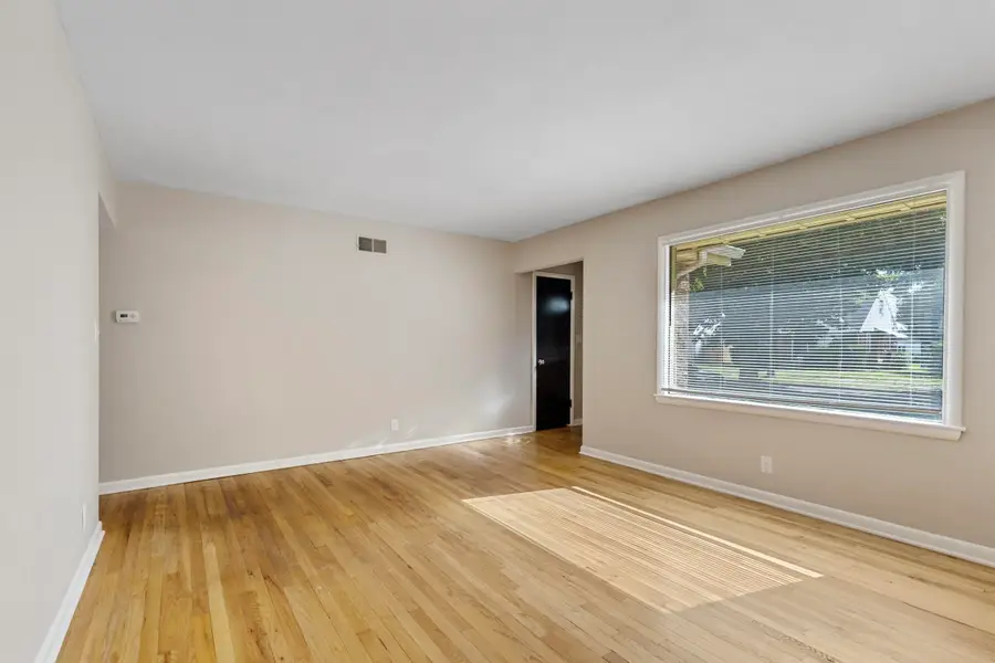 3449 N 77th St, Milwaukee, WI 53222 - #2