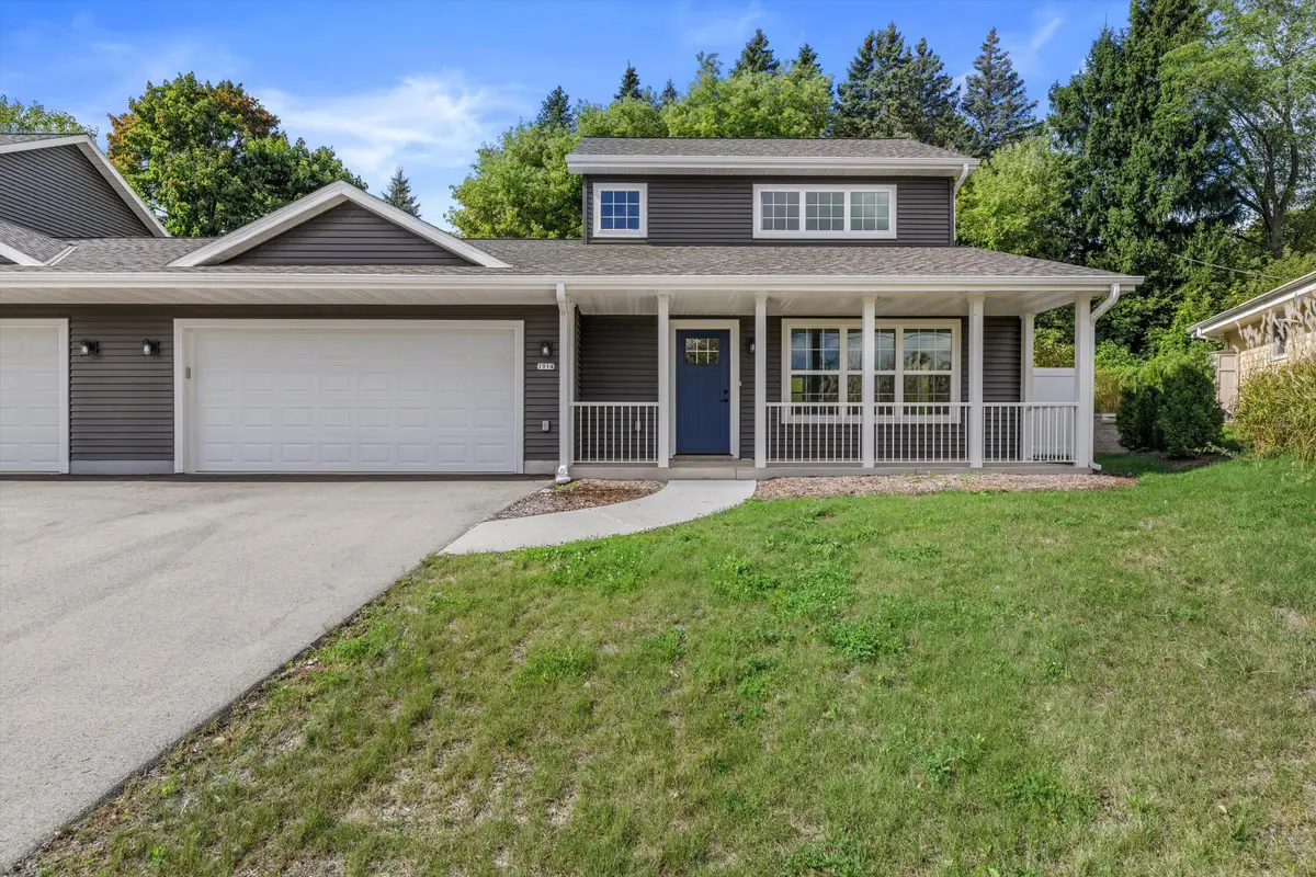 1914 N River Dr, West Bend, WI 53090 - #1
