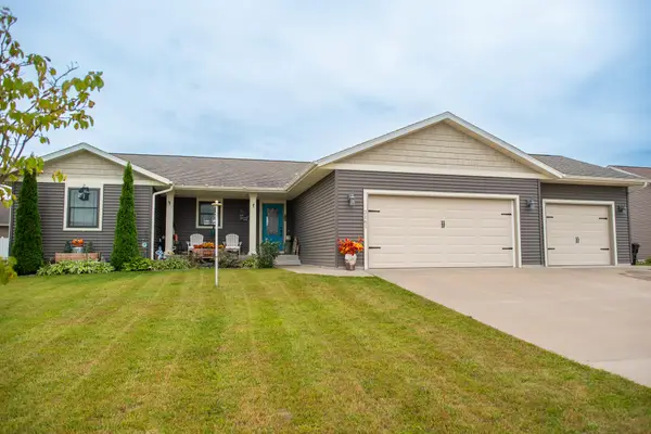 2161 River Trail Ave, Sparta, WI 54656