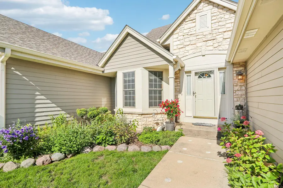 2500 E Circle Dr, Mount Pleasant, WI 53405 - #2